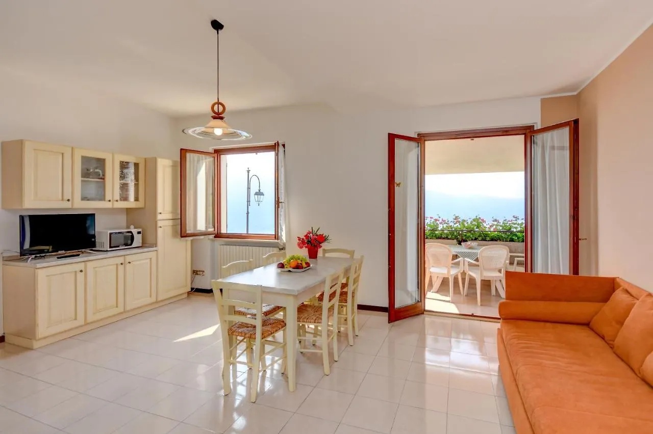 Residence Calap 提尼亚类 公寓式酒店