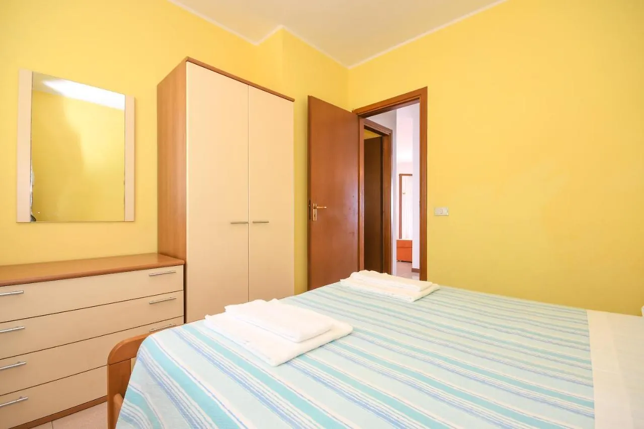 تينيالي Residence Calap إيطاليا